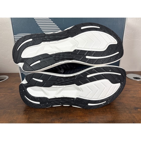 Rabbit Dream Chaser Mens 11 Running Shoes Black RMSDC-1_BLACK New In Box